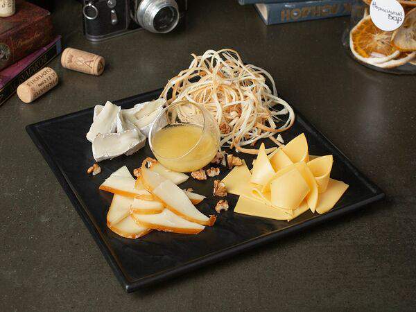 Нормальный Бар - Сырное ассорти