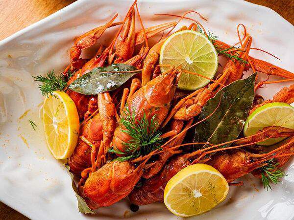 Гости рестопаб - Вареные в темном пиве с пряностями