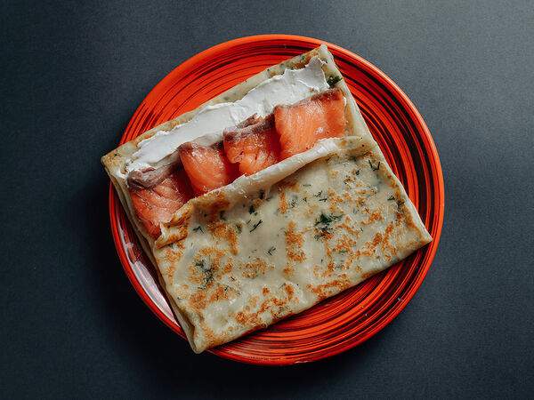 Блин & Coffee - Блин с лососем и сливочным сыром