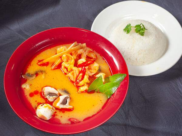 Вьетнэм - Суп Том Ям с рисом