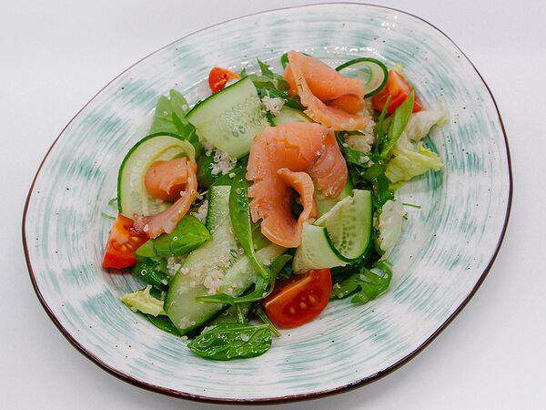 Тепло - Салат с лососем