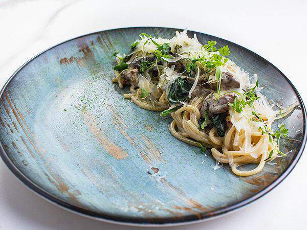 Holy place - Спагетти/ телятина/ шпинат