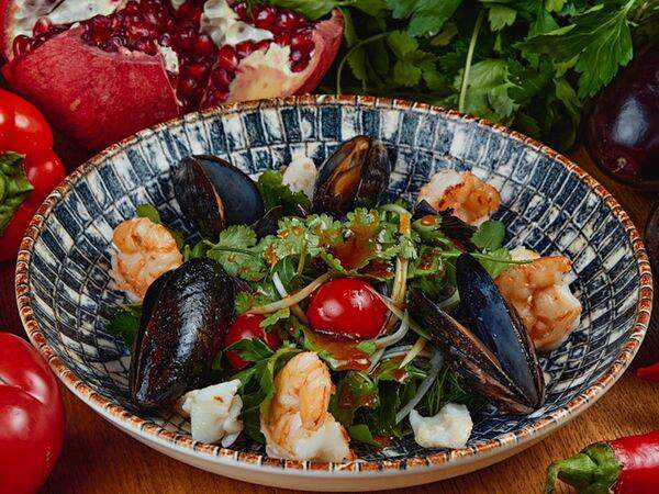 Дэда - Салат с морепродуктами