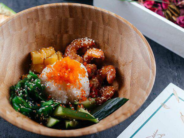 Benny Kitchen - Поке с креветкой и манго