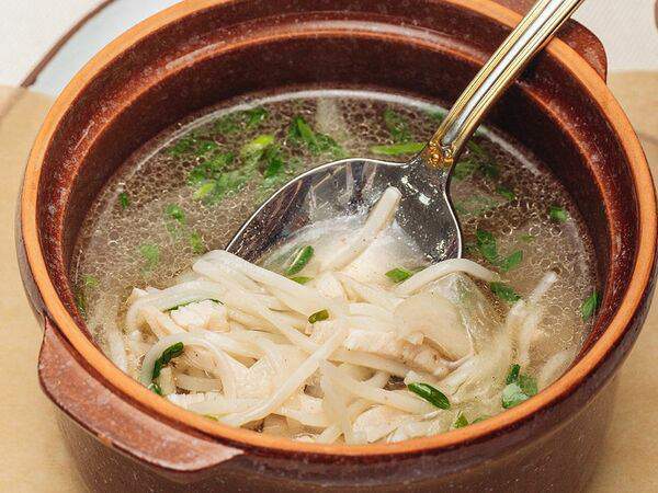 Салтанат сарайы - Суп Кеспе с курицей