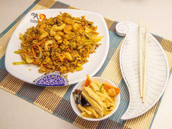 Kong Fu - Жареный рис с морепродуктами