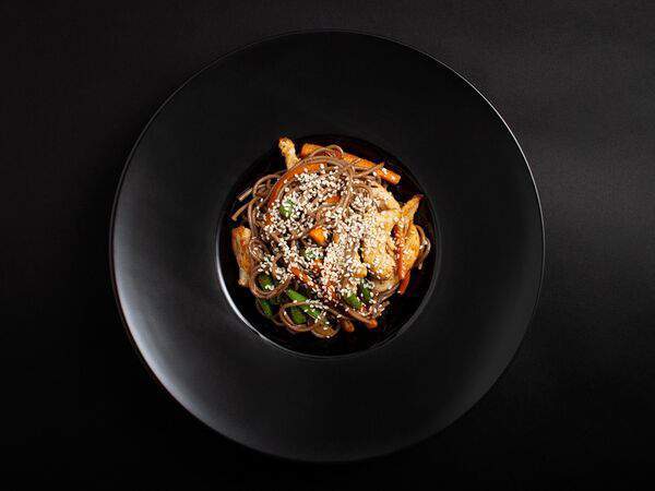 Under Bar - Гречневая лапша с курицей