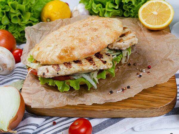 Югославия гриль - Мега Сэндвич плескавица