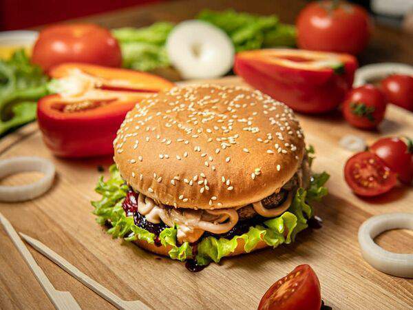 Bizon Grill Café - Бургер Ганнибал