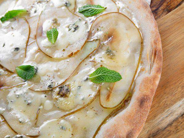 Труффальдино - Пицца с грушей и Горгонзолой