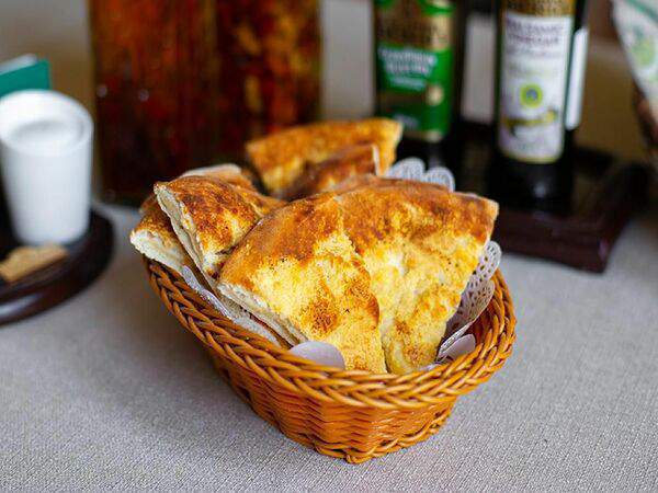 Basilico - Фокачча с пармезаном