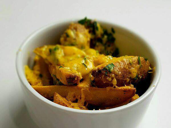 Ribs - Картофель с сыром чеддер и чесноком