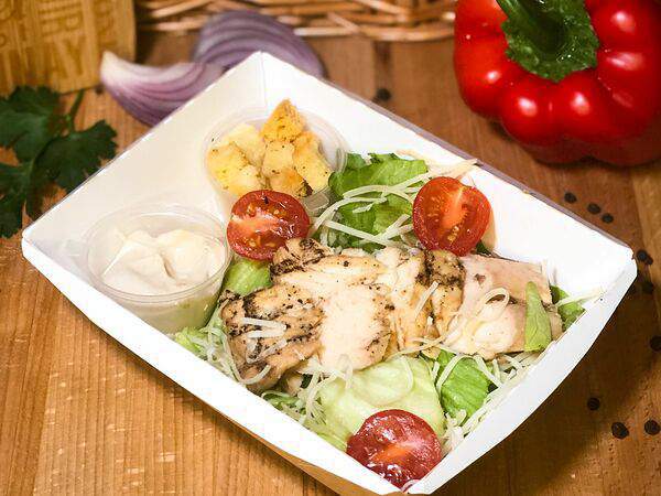 Bazar - Салат Цезарь с курицей