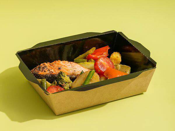 Greenbox - Стейк из лосося с овощами