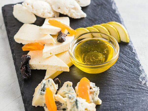 Яем - Сырное Ассорти