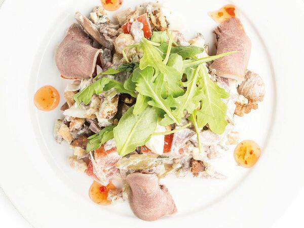 Фёст на Первомайской - Салат с языком и грибами