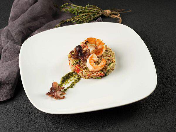 Stars - Табуле из киноа с морепродуктами