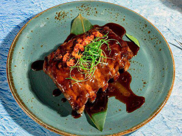 Джонни Ву - Липкие ребра в соусе BBQ