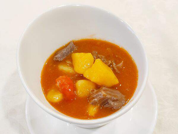 Брусника - Суп-гуляш по-Венгерски