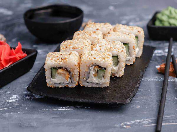 Суши кот - Ролл Унаги маки
