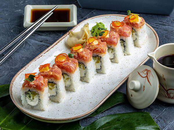 Япона мама - Ролл острый тунец