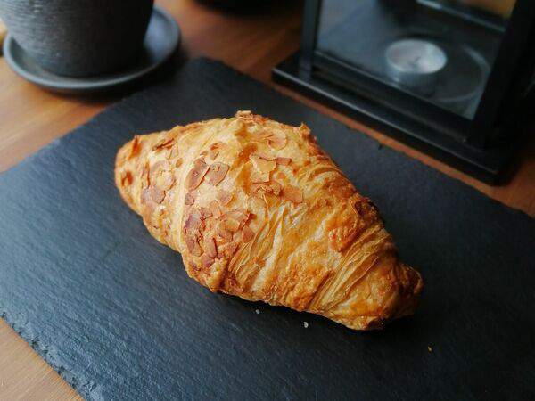 The Кофе - Круассан с миндалём