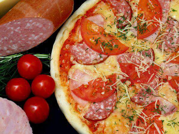 Italiano Pizza - Salame di Milano (СалЯми ди МилАно)