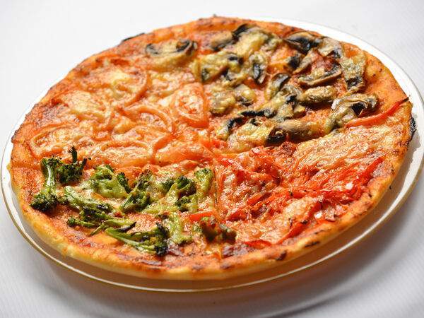 Премьера - Пицца Четыре сезона