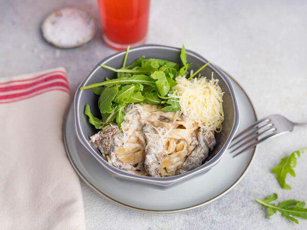 Apollo café - Паста с говядиной