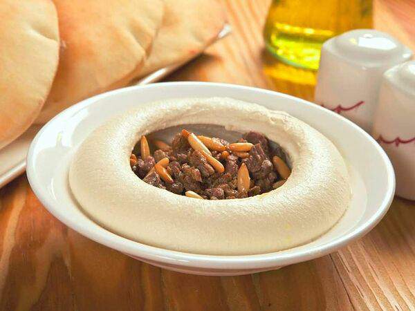 Дубай Фьюжен Арабская кухня - Хумус с фаршем