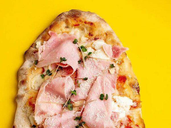Гугенот пицца - Прошутто Котто
