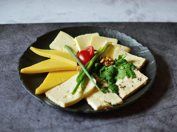 Сад On line - Ассорти кавказских сыров