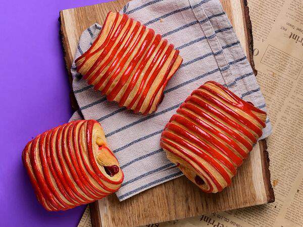 Лакма - Датская слойка с клубникой