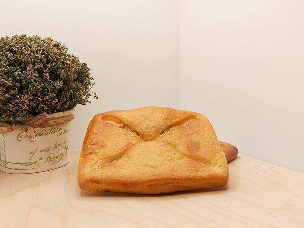 Бриошь пекарня - Шпандауэр с картофелем и беконом