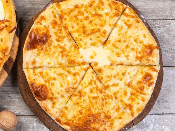 Грузинское кафе Ван Гоги - Хачапури по-мегрельски