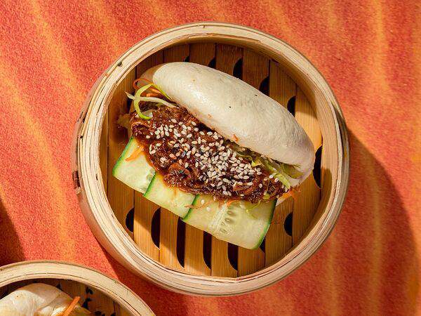 Джонни Ву - Бао со свининой в перечном соусе