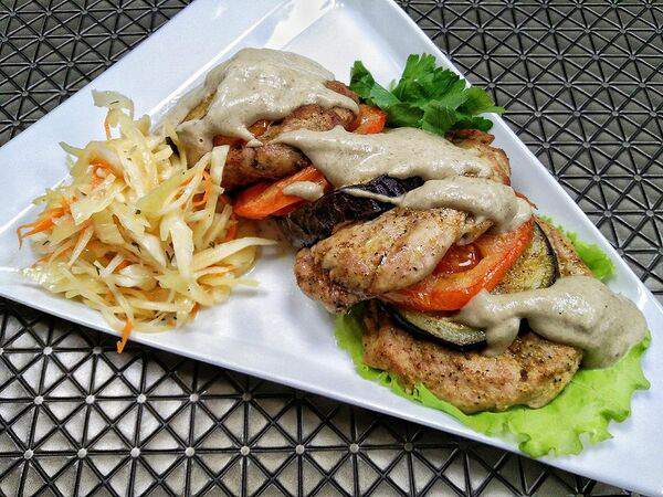 Lounge bar - Свинина Карри с запеченными овощами