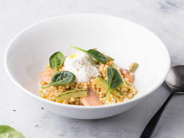 Osteria Mario - Фрегола с копченым лососем и сыром страчателла