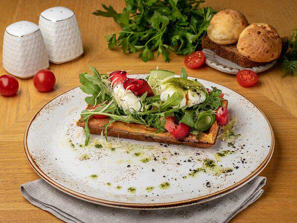 Победа - Вафля бельгийская со слабосоленым лососем