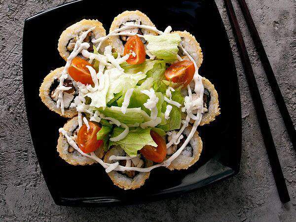 Жемчужина моря - Ролл Цезарь Темпура