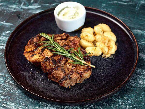 Шеннон - Стейк из cвинoй шеи