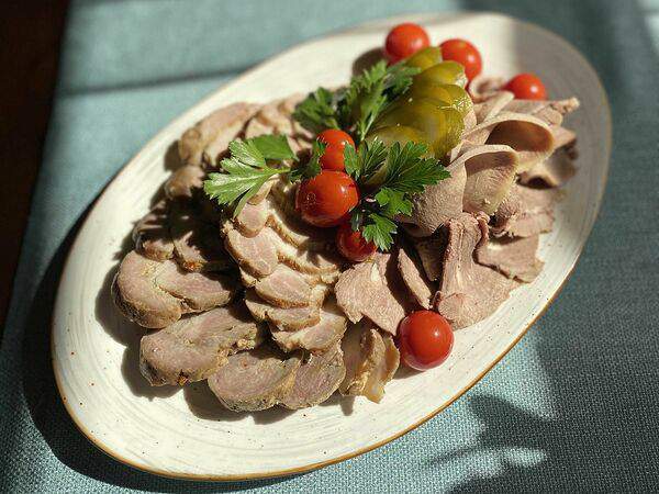 Хуторок на Пушкина - Ассорти мясное по-домашнему