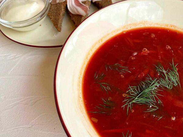 Ресторан 101 - Борщ с салом