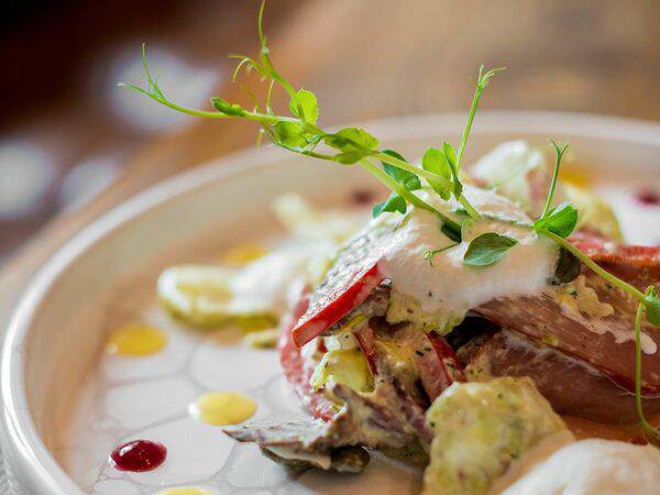 Rob roy bar - Салат с карпаччо и ростбифом