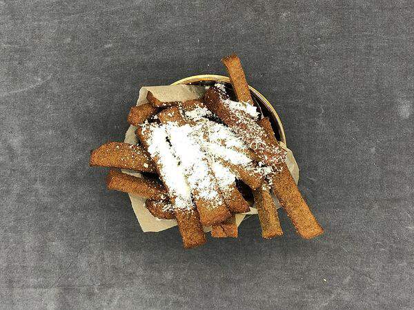 Пармезани Посыпали - Гренки с пармезаном и соусом Ранч