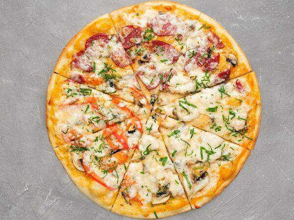 Семейное кафе - Пицца Четыре сезона