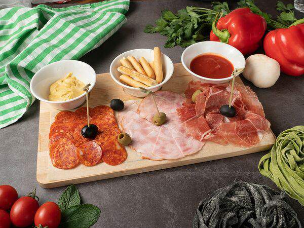 Caffe47 - Мясная тарелка