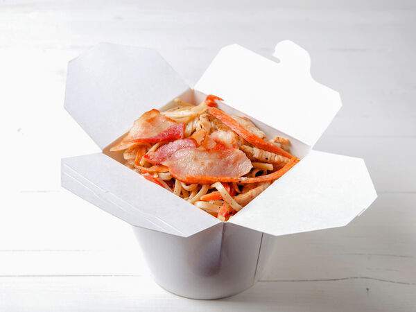 Суша - Вок Курица и бекон в сливочном соусе