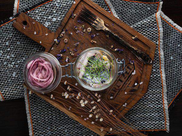 Bretzel - Сельдь по-русски с маринованным луком