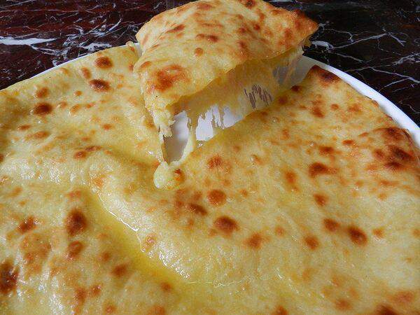 Актер - Осетинский пирог Фычик с картофелем и сыром